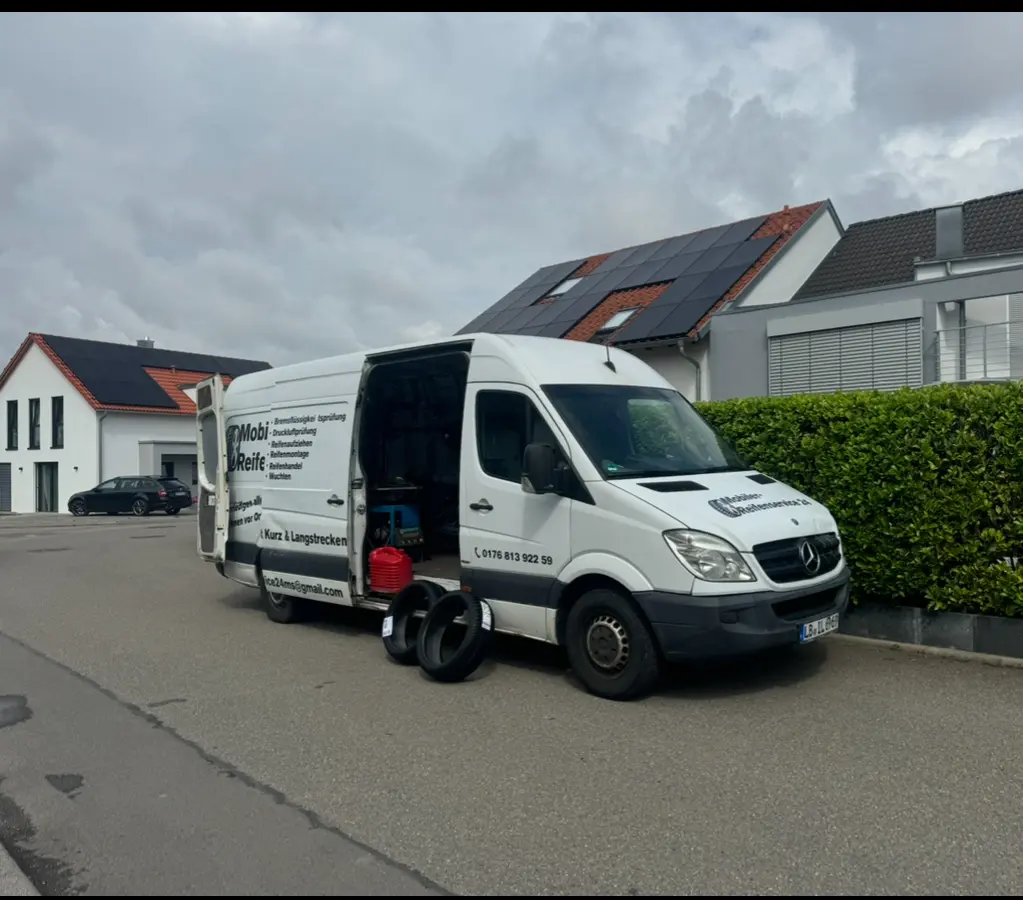 Pannenhilfe und Reifenreparatur vor Ort